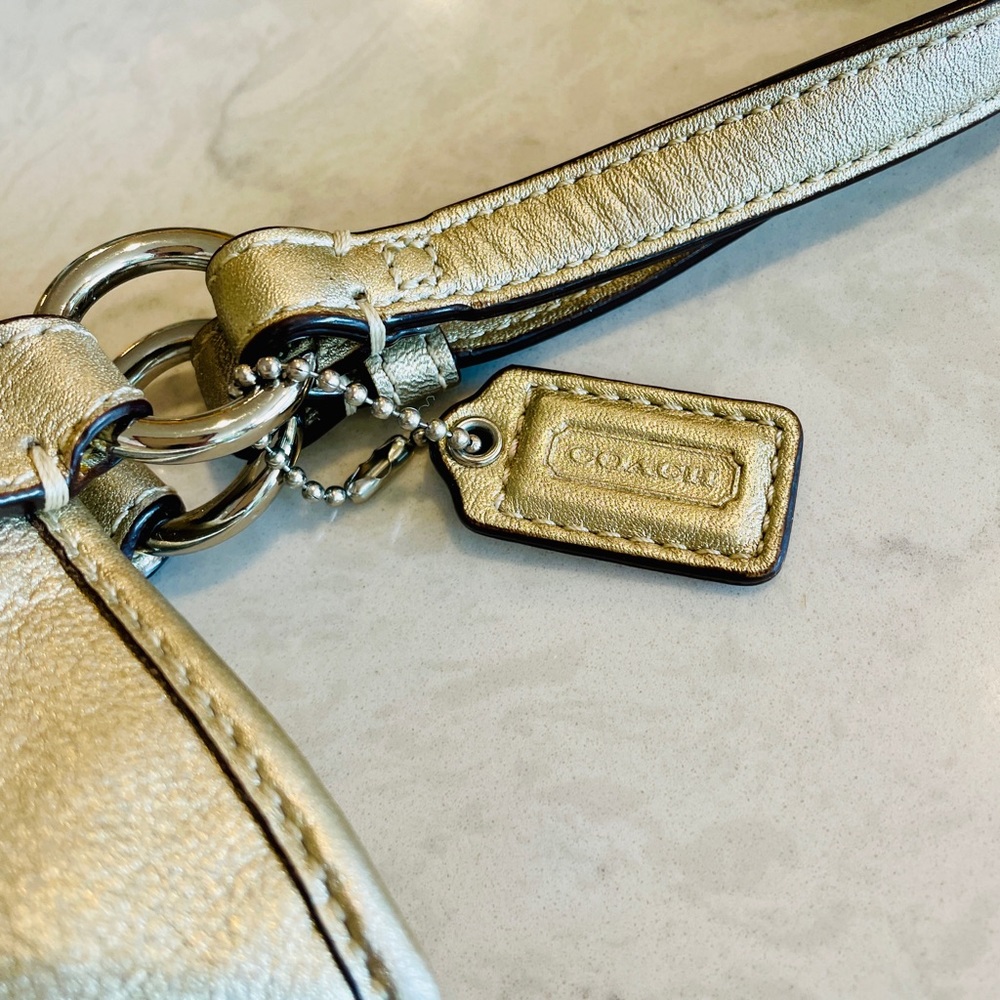 Authentic COACH metallic evening bag - Picture 4 of 6